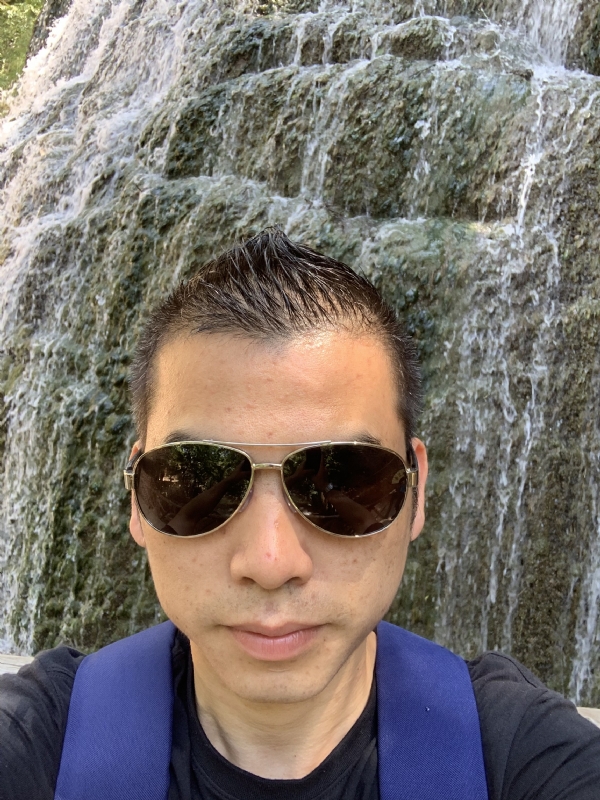 高兴的第二张照片--长泰征婚网