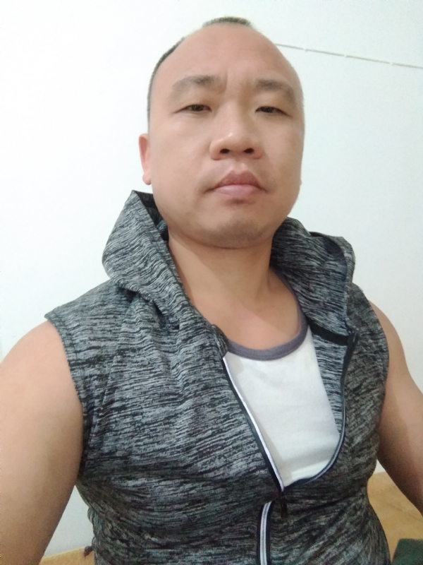 whm的第一张照片--长泰征婚网