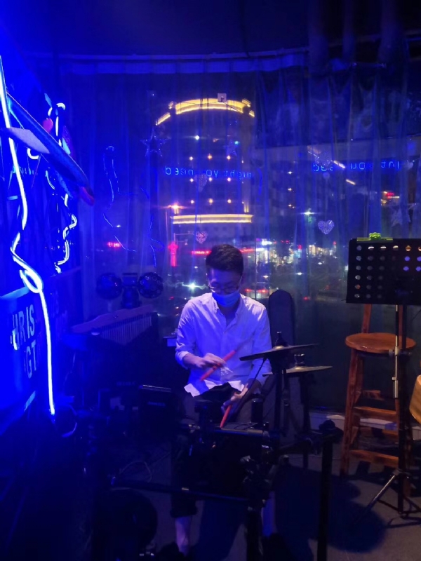 凤梨罐头的第一张照片--长泰征婚网