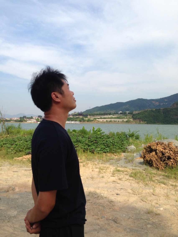 雾里看花的第一张照片--长泰征婚网