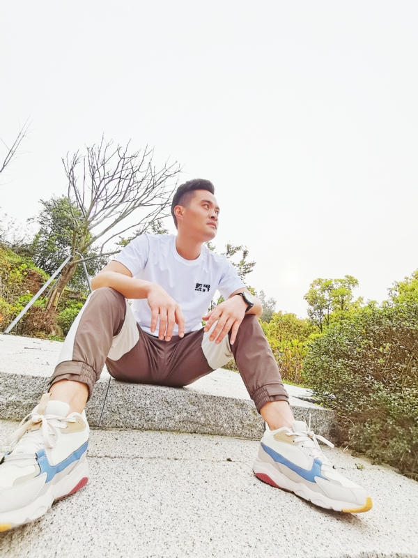 一个人，干净利落的第一张照片--长泰征婚网