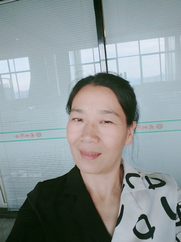 易莲的第一张照片--长泰征婚网