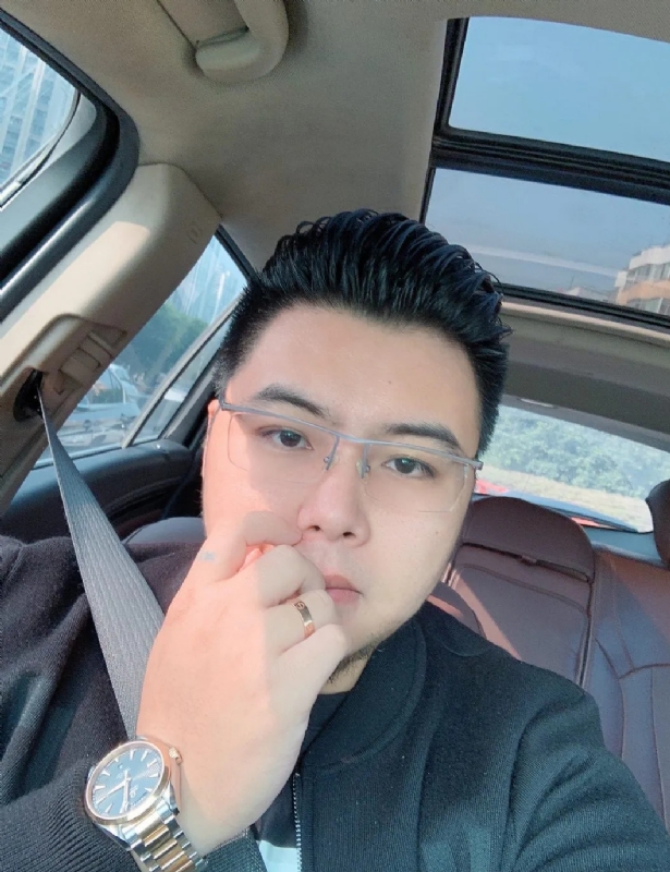 把苹果咬哭的第一张照片--长泰征婚网