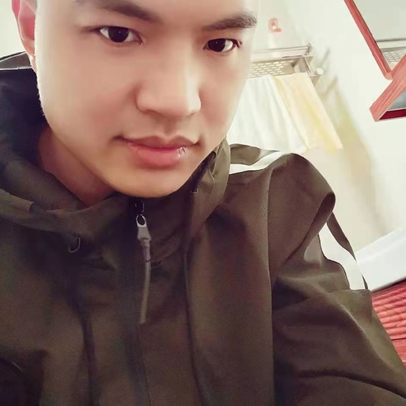 高大上的宅男的第二张照片--长泰征婚网