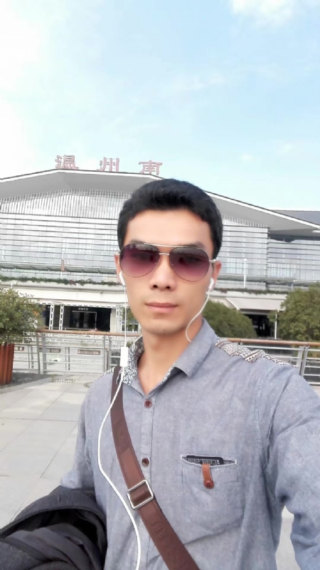 错把真心喂了狗的第三张照片--长泰征婚网