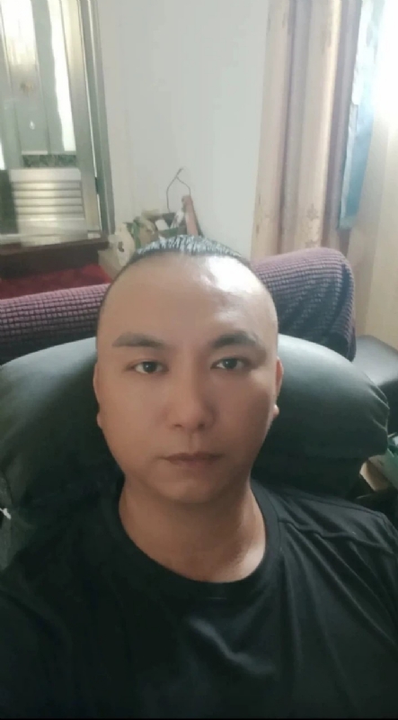 施逸森的第一张照片--长泰征婚网