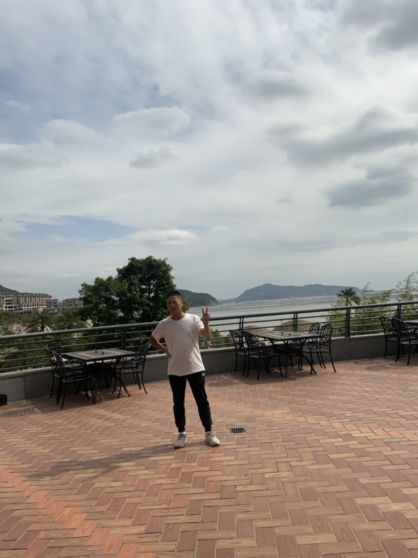 心酸瑟果的第一张照片--长泰征婚网