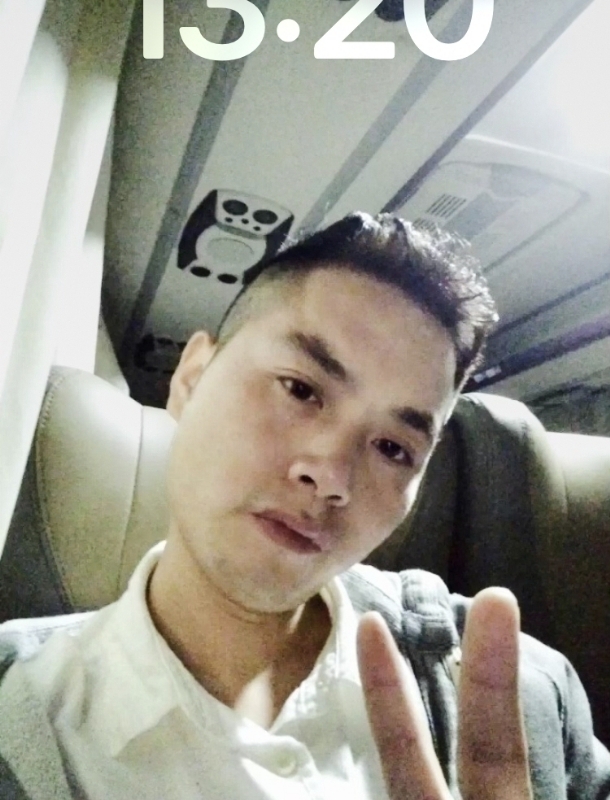 飞扬蓝天的第一张照片--长泰征婚网