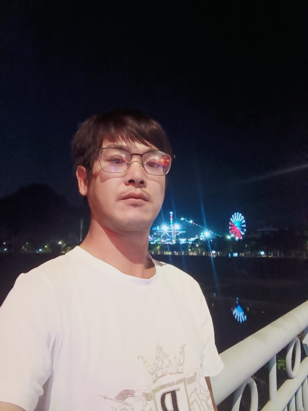 任豐的第一张照片--长泰征婚网